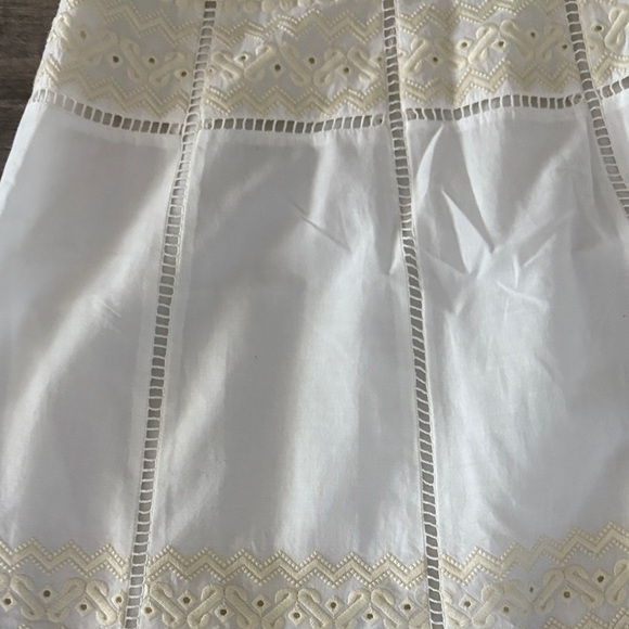 Tory Burch Elegant White Lace Dress 2 - Picture 5 of 7